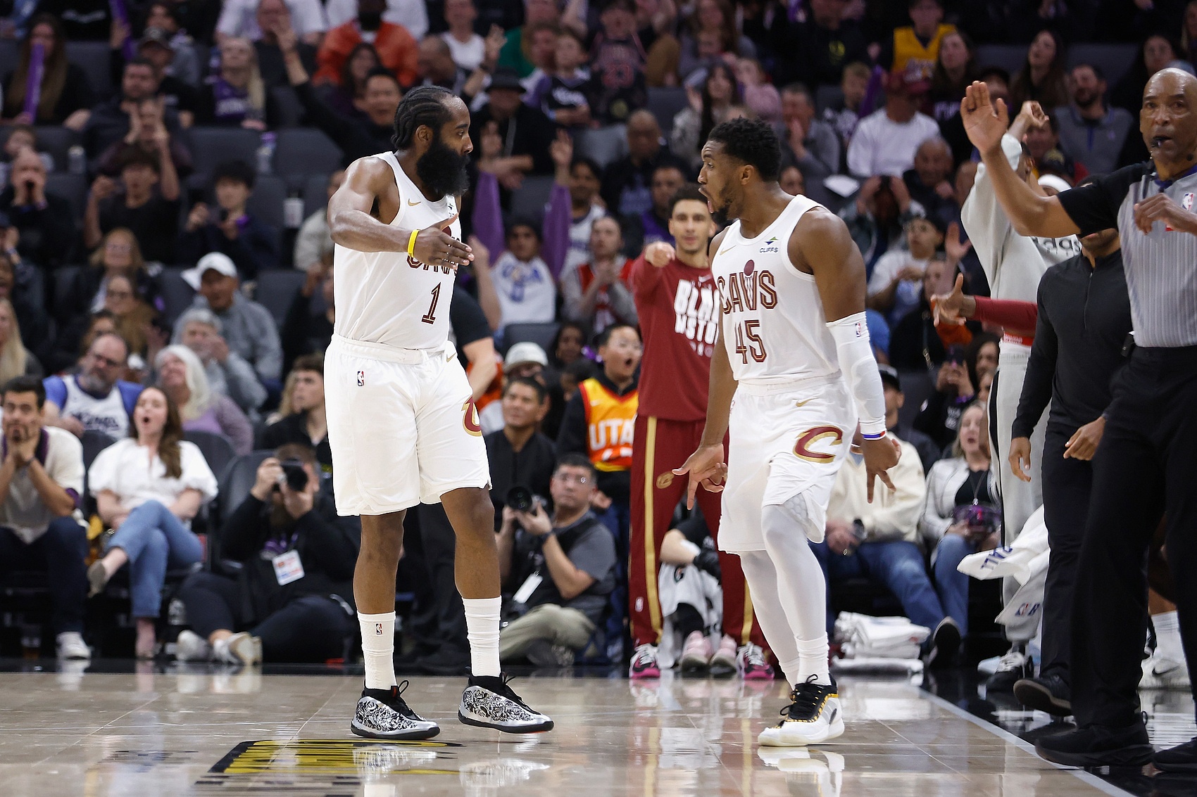 骑士剩余20场赛程难度为东部最轻松 对手累计胜率仅46.3%！