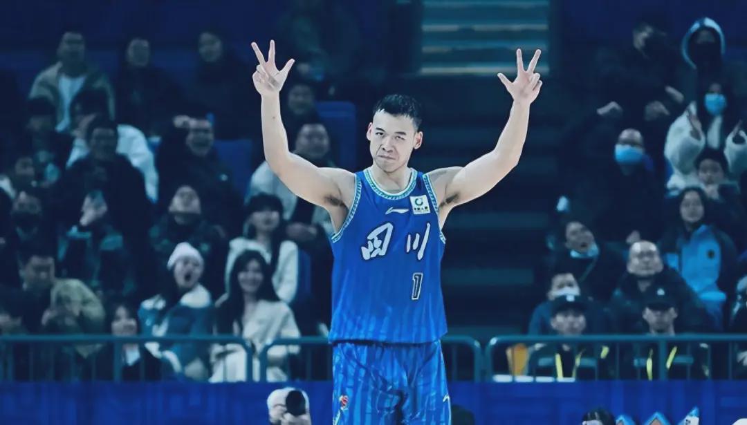 足球直播-又一位主力罢赛！CBA全明星球员与老东家闹翻，离队倒计时